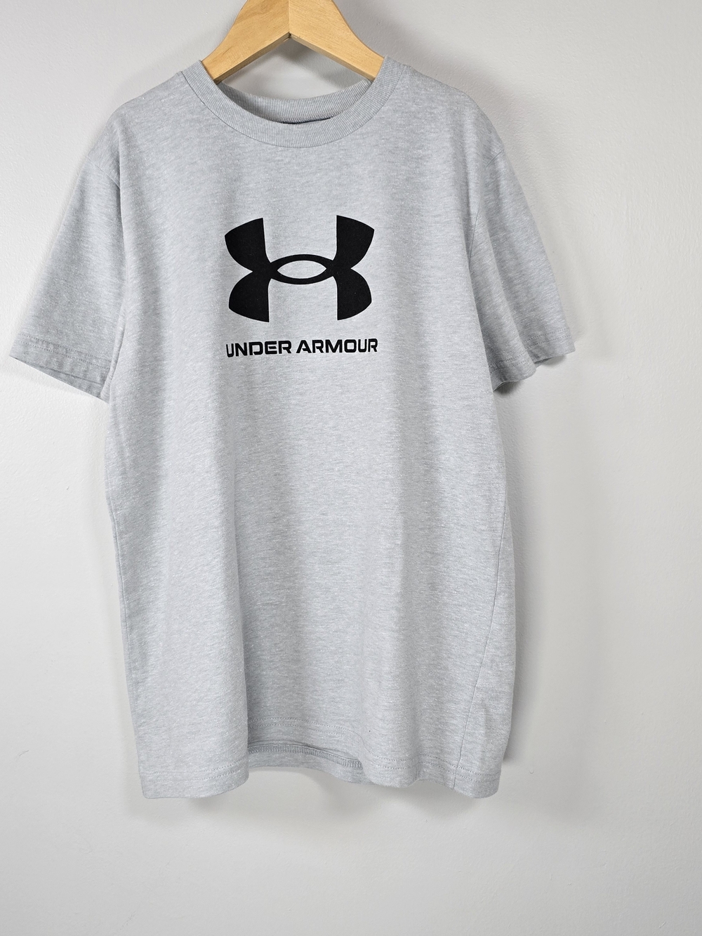Under Armour Men’s Light Gray Logo T-Shirt